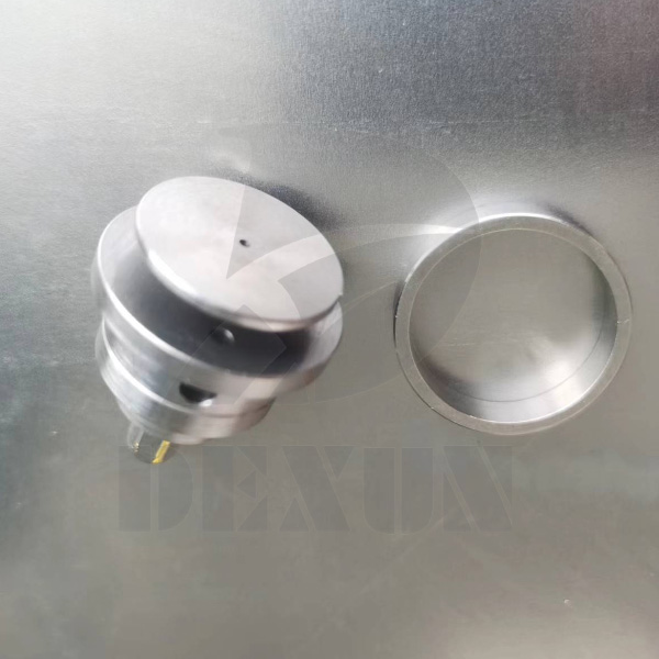 Suqian Dexun sends Cummins M11/N14 poppet valve 3034407 to customer