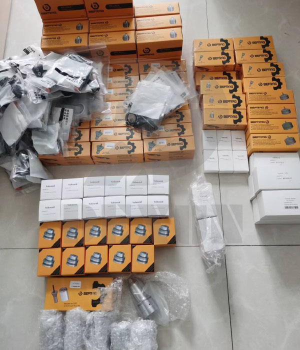 Suqian Dexun prepares sending Caterpillar C7 C9 C13 C15 3126B and cummins M11 N14 injector spare parts To Customer