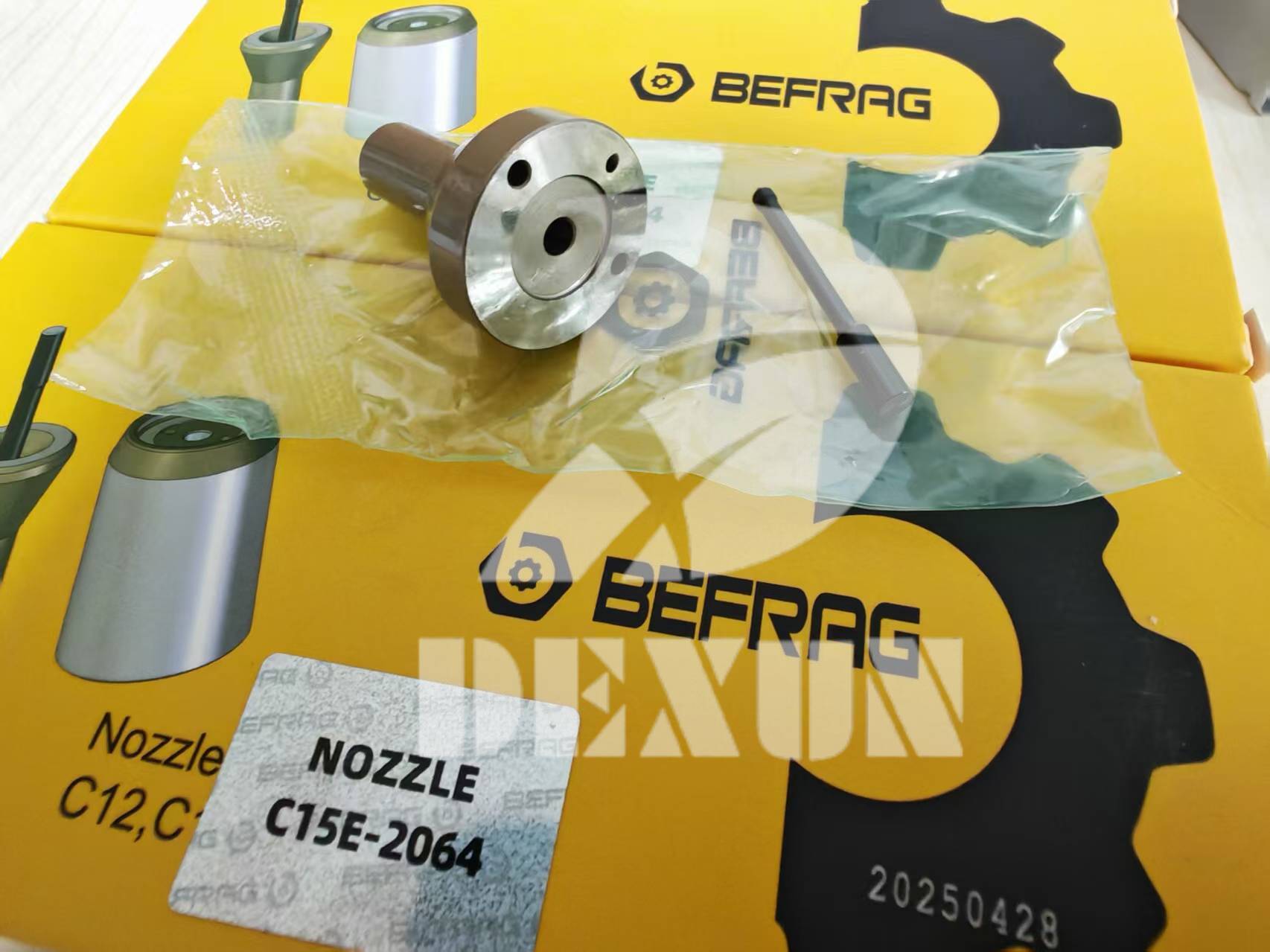 Suqian Dexun sends Caterpillar C15E 2943005 294-3005 injector nozzle C15E-2064 to Customer.