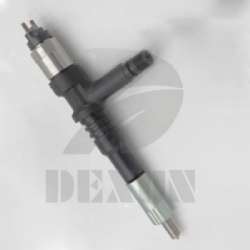 Denso Common Rail Fuel Injector 095000-6070 For Komatsu FC450-8